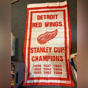 NHL Detroit Red Wings White and Red Stanley Cup Champs Towel
